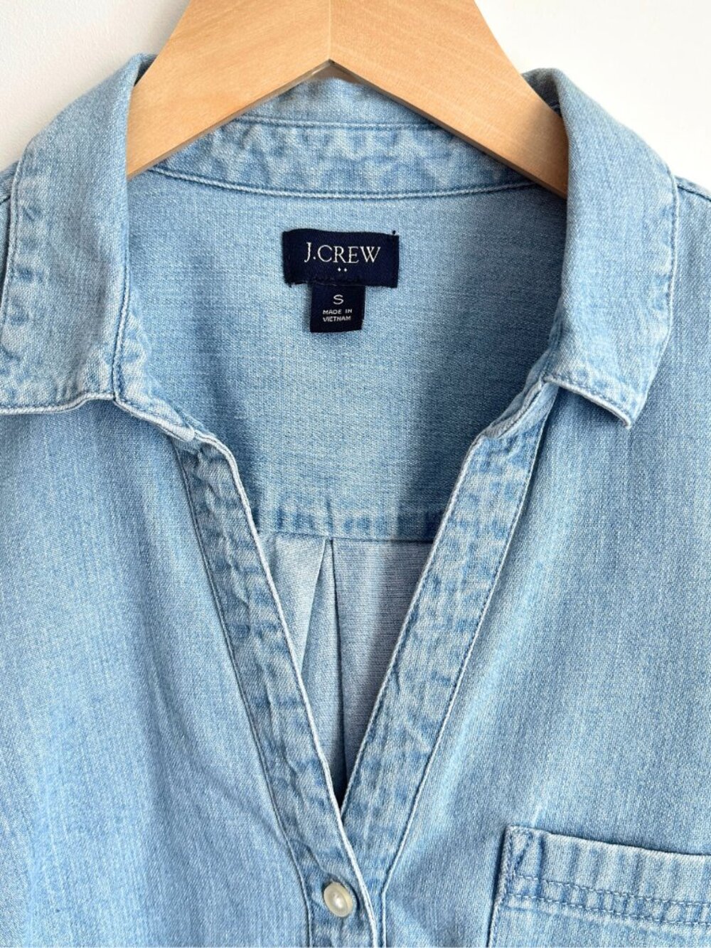 J Crew Blue Chambray Popover Henley Long Sleeve Shirt Size Small Denim Top - Picture 3 of 10